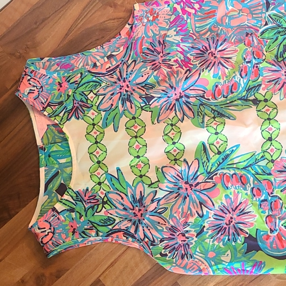 Lilly Pulitzer Multicolor 100% Silk Sleevless Blouse w/Back Buttons